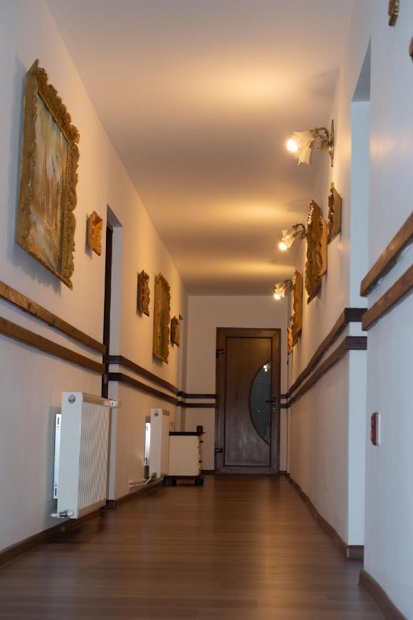 Hotel Casa Poenaru Kimpulung Mołdawski Zewnętrze zdjęcie