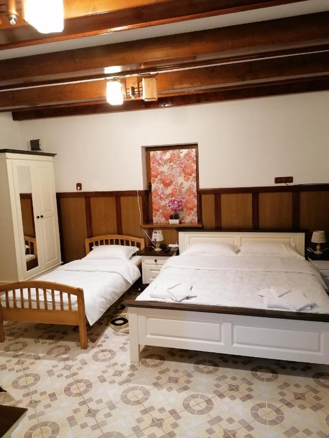 Hotel Casa Poenaru Kimpulung Mołdawski Zewnętrze zdjęcie