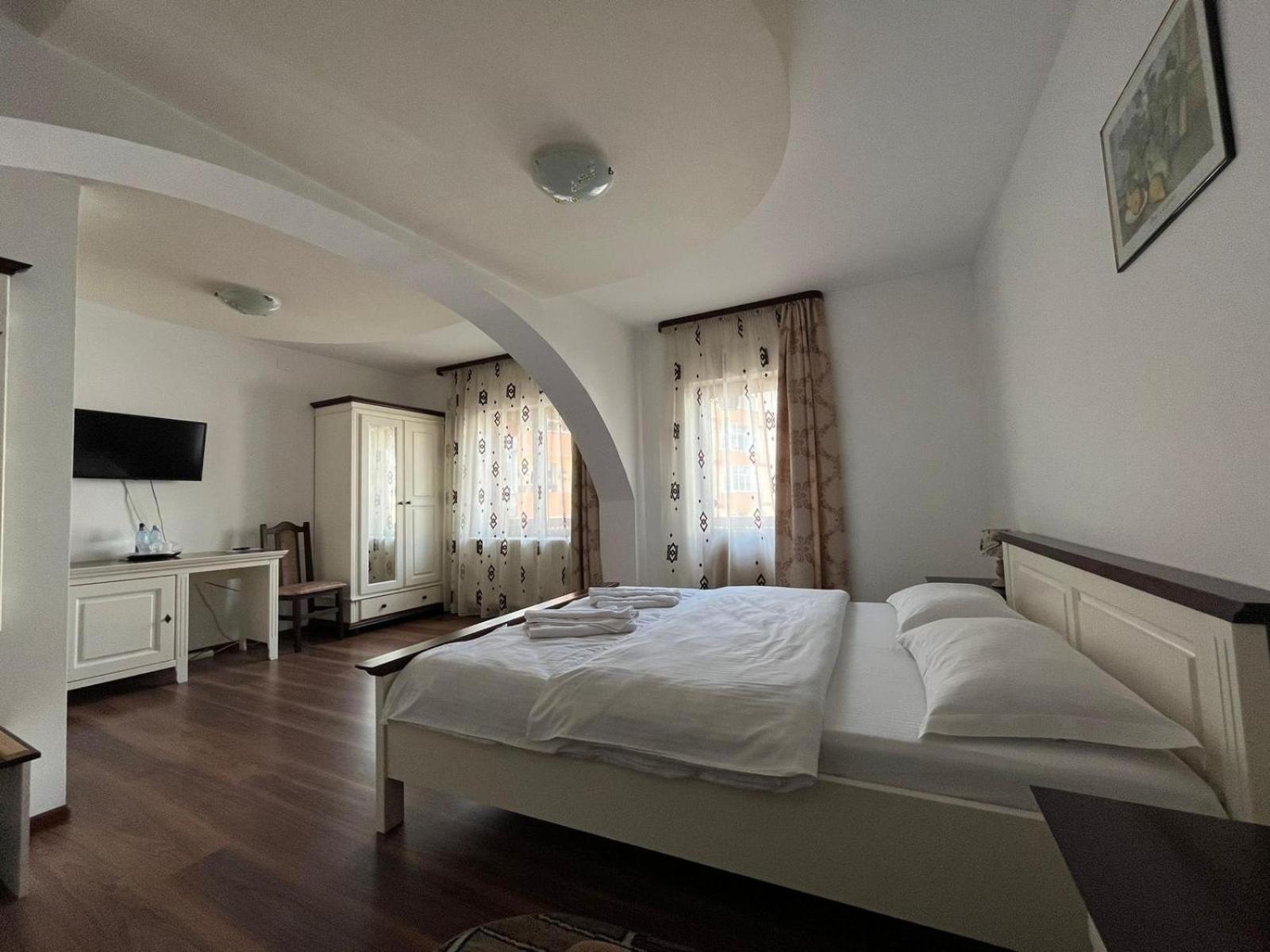 Hotel Casa Poenaru Kimpulung Mołdawski Zewnętrze zdjęcie